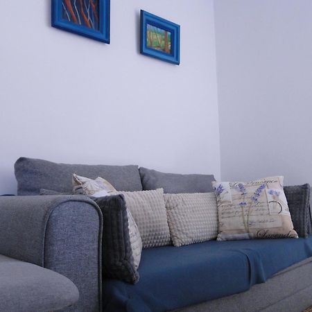 Heritage Apartments Kyra & Fox In Pitve, Hvar Bagian luar foto