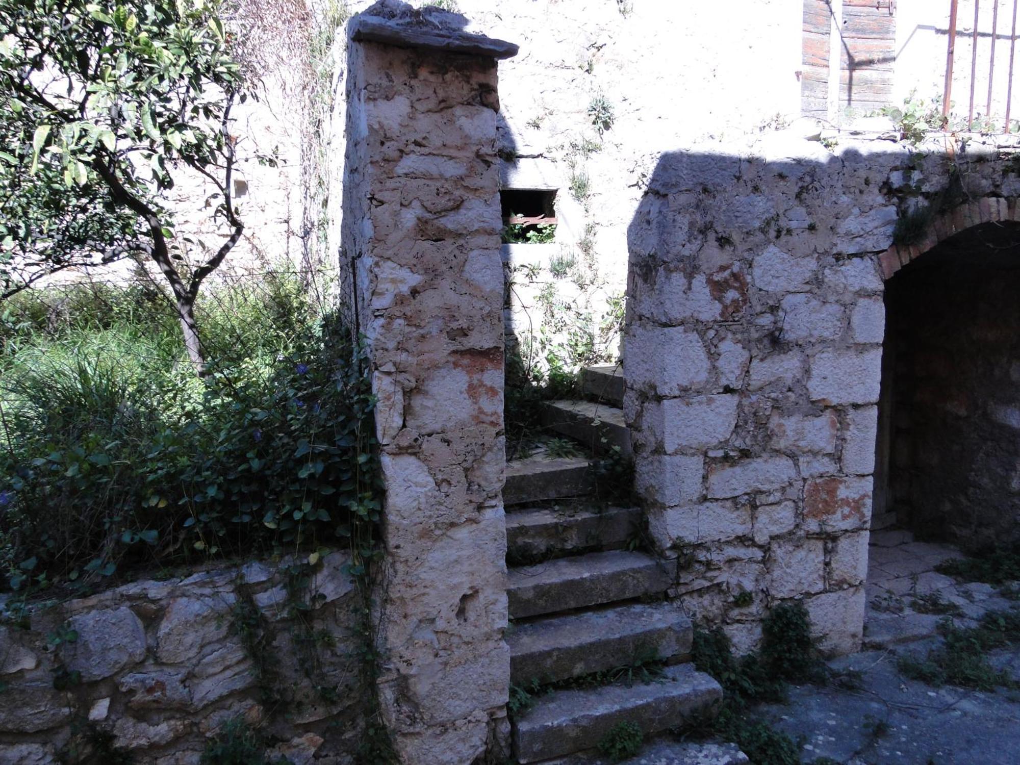 Heritage Apartments Kyra & Fox In Pitve, Hvar Bagian luar foto
