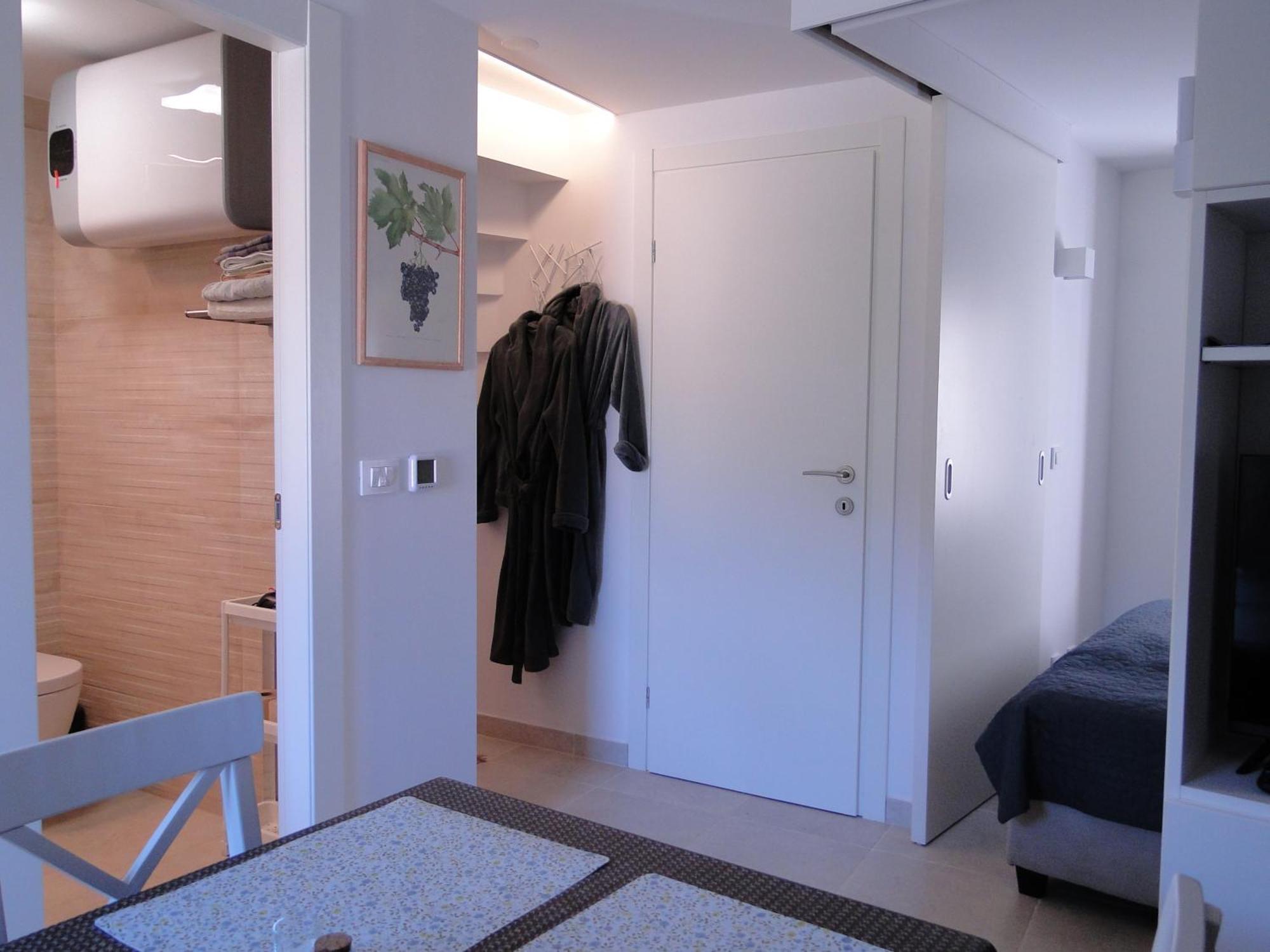 Heritage Apartments Kyra & Fox In Pitve, Hvar Bagian luar foto