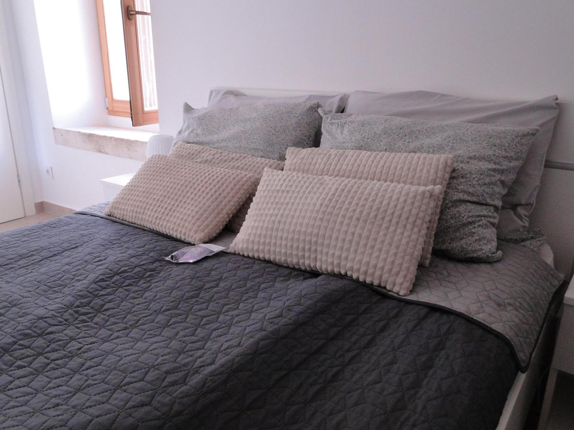 Heritage Apartments Kyra & Fox In Pitve, Hvar Bagian luar foto