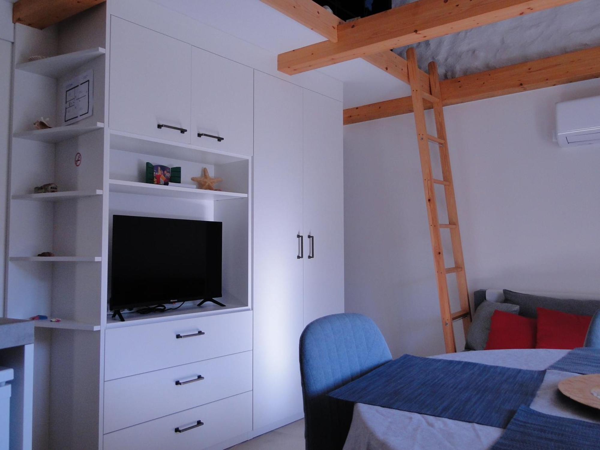 Heritage Apartments Kyra & Fox In Pitve, Hvar Bagian luar foto