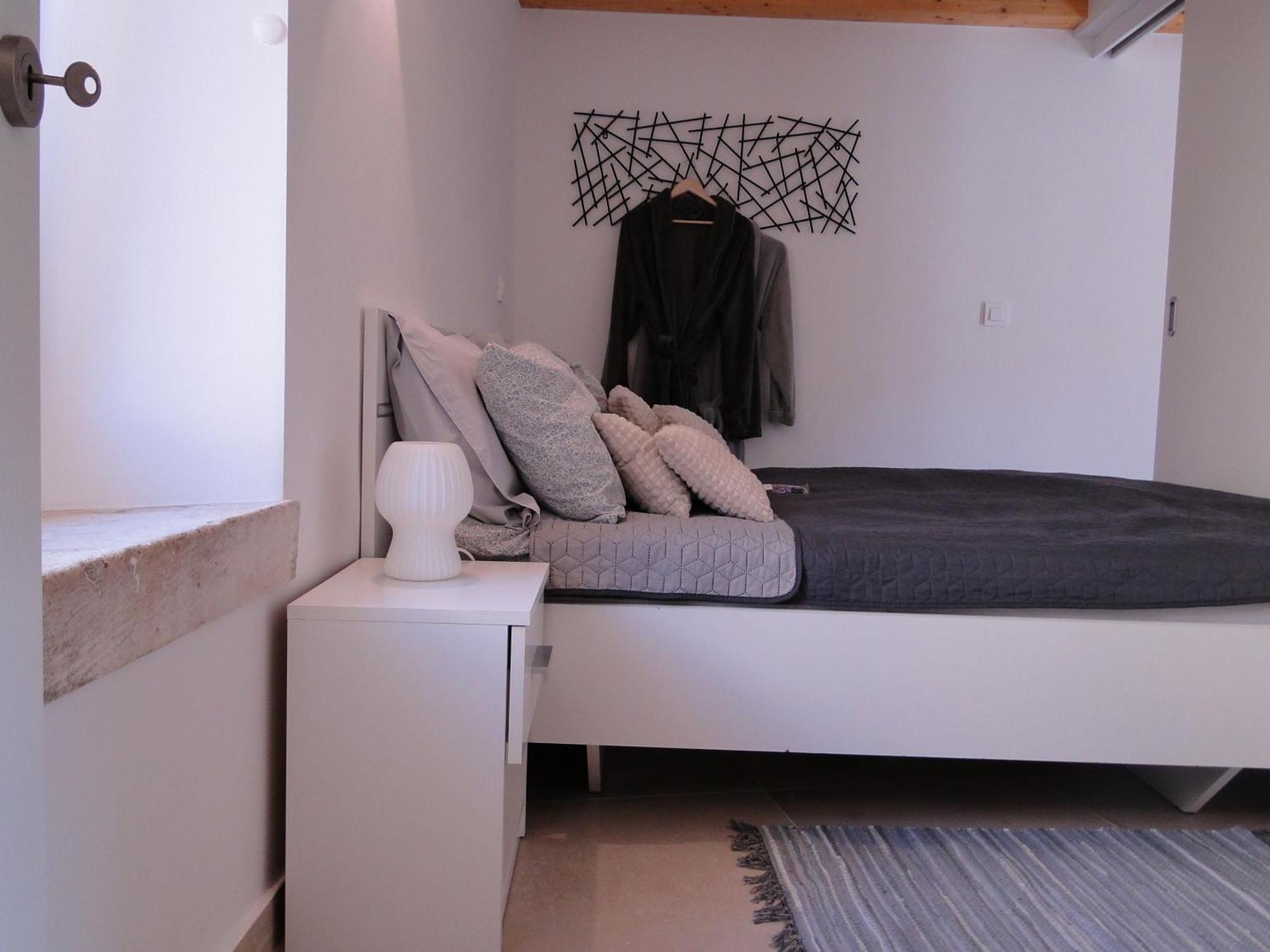 Heritage Apartments Kyra & Fox In Pitve, Hvar Bagian luar foto